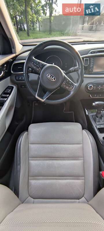 Позашляховик / Кросовер Kia Sorento 2016 в Києві фото 34 Позашляховик / Кросовер Kia Sorento 2016 в Києві