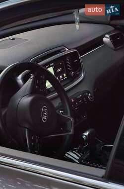 Позашляховик / Кросовер Kia Sorento 2016 в Києві