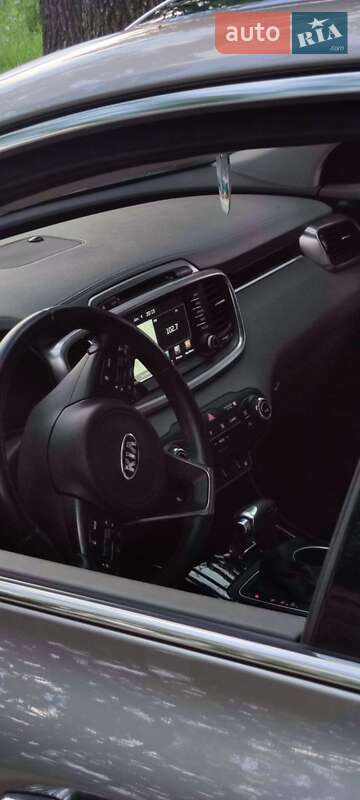 Позашляховик / Кросовер Kia Sorento 2016 в Києві фото 39 Позашляховик / Кросовер Kia Sorento 2016 в Києві