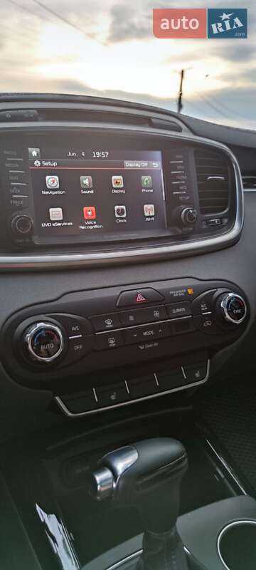 Позашляховик / Кросовер Kia Sorento 2016 в Києві фото 44 Позашляховик / Кросовер Kia Sorento 2016 в Києві