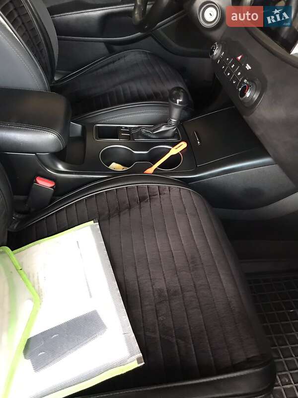 Внедорожник / Кроссовер Kia Sorento 2015 в Теребовле фото 3 Внедорожник / Кроссовер Kia Sorento 2015 в Теребовле