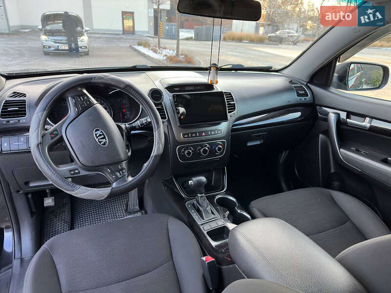 Позашляховик / Кросовер Kia Sorento 2014 в Львові