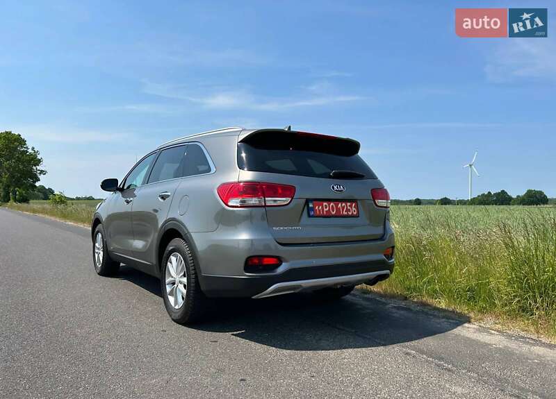 Внедорожник / Кроссовер Kia Sorento 2017 в Киеве