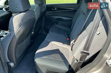 Внедорожник / Кроссовер Kia Sorento 2017 в 