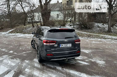 Внедорожник / Кроссовер Kia Sorento 2015 в Корсуне-Шевченковском