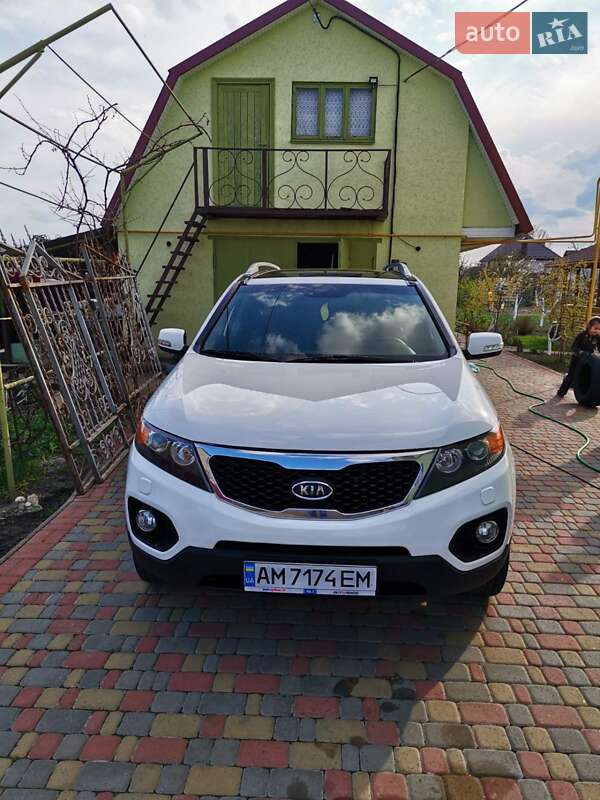 Внедорожник / Кроссовер Kia Sorento 2010 в Житомире
