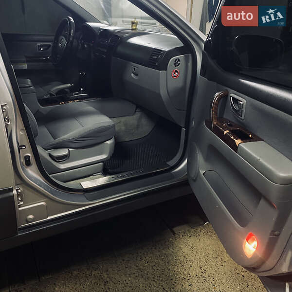 Позашляховик / Кросовер Kia Sorento 2004 в Чернівцях фото 8 Позашляховик / Кросовер Kia Sorento 2004 в Чернівцях