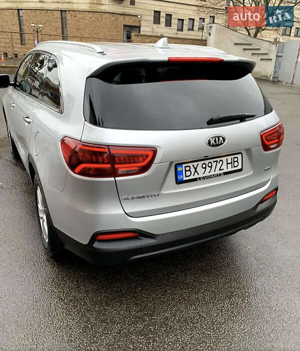 Внедорожник / Кроссовер Kia Sorento 2017 в Львове фото 4 Внедорожник / Кроссовер Kia Sorento 2017 в Львове