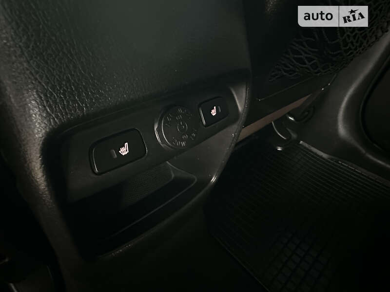 Внедорожник / Кроссовер Kia Sorento 2012 в Трускавце