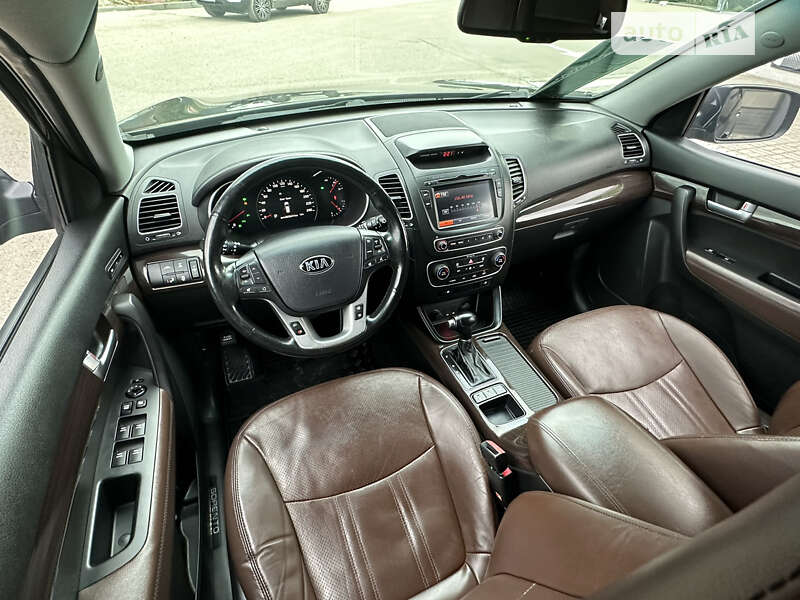Внедорожник / Кроссовер Kia Sorento 2012 в Трускавце