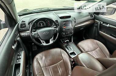 Позашляховик / Кросовер Kia Sorento 2012 в  фото 53 Позашляховик / Кросовер Kia Sorento 2012 в