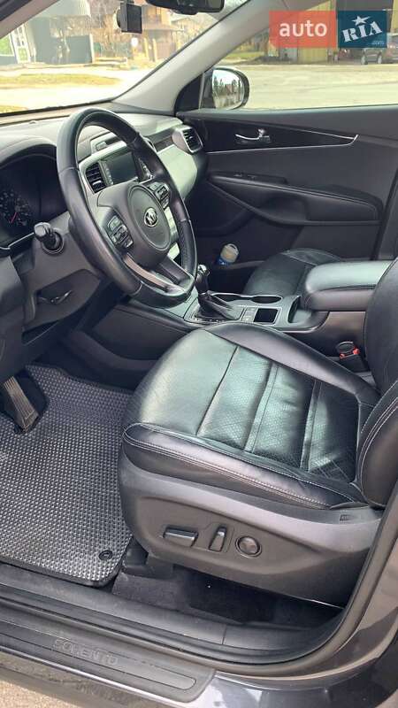 Позашляховик / Кросовер Kia Sorento 2016 в Вінниці