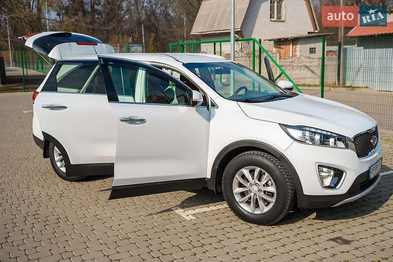 Позашляховик / Кросовер Kia Sorento 2016 в Вінниці