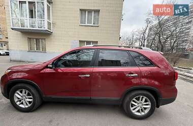 Внедорожник / Кроссовер Kia Sorento 2014 в 