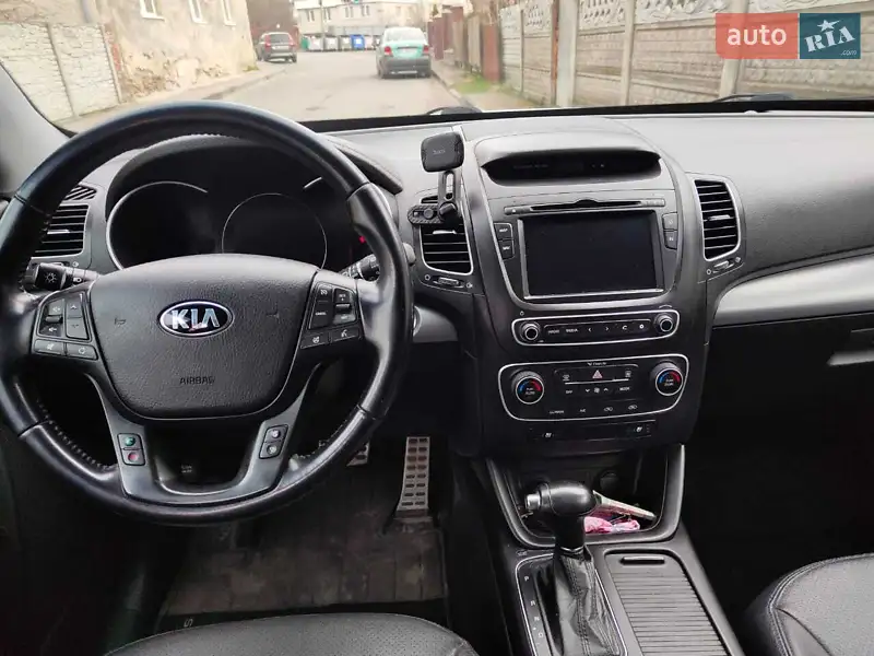 Kia Sorento 2014 VIN KNAKU814BE5491936 фото оголошення 4 з 35