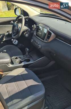 Внедорожник / Кроссовер Kia Sorento 2015 в 