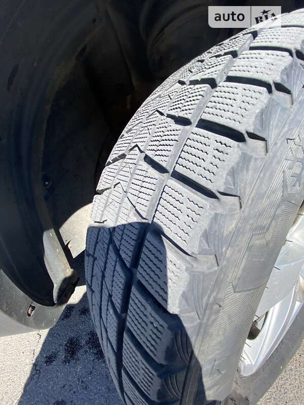 Позашляховик / Кросовер Kia Sorento 2011 в Мукачевому