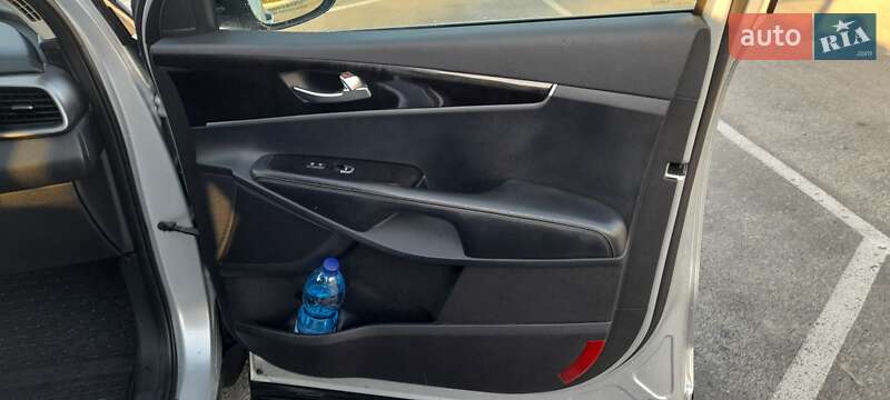 Позашляховик / Кросовер Kia Sorento 2015 в Бучі