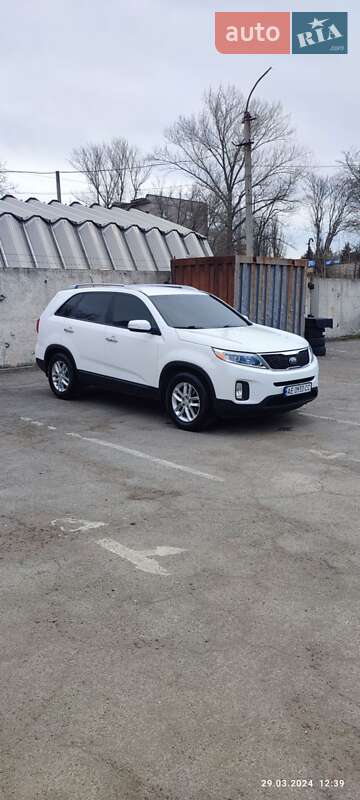 Позашляховик / Кросовер Kia Sorento 2014 в Дніпрі