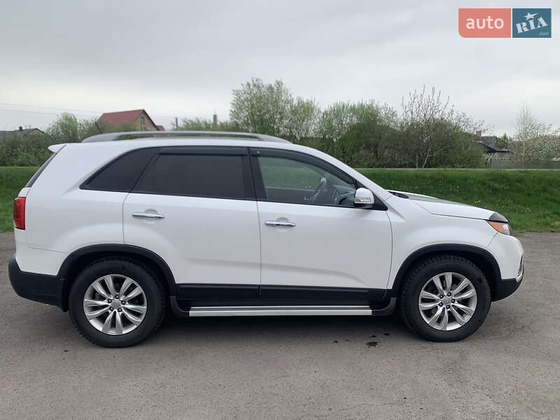 Внедорожник / Кроссовер Kia Sorento 2011 в Костополе