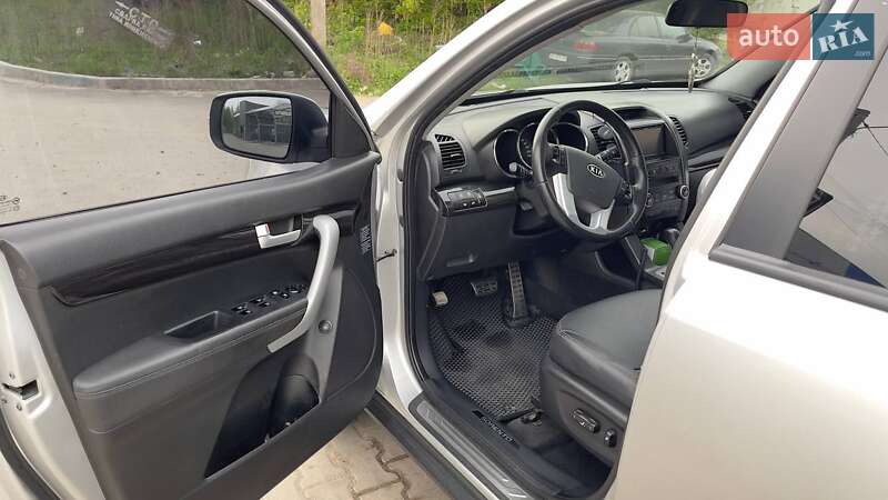 Позашляховик / Кросовер Kia Sorento 2010 в Житомирі фото 8 Позашляховик / Кросовер Kia Sorento 2010 в Житомирі