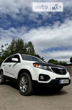 Внедорожник / Кроссовер Kia Sorento 2011 в Гадяче