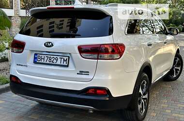 Позашляховик / Кросовер Kia Sorento 2016 в Одесі