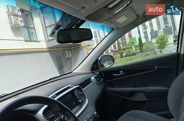 Внедорожник / Кроссовер Kia Sorento 2016 в 