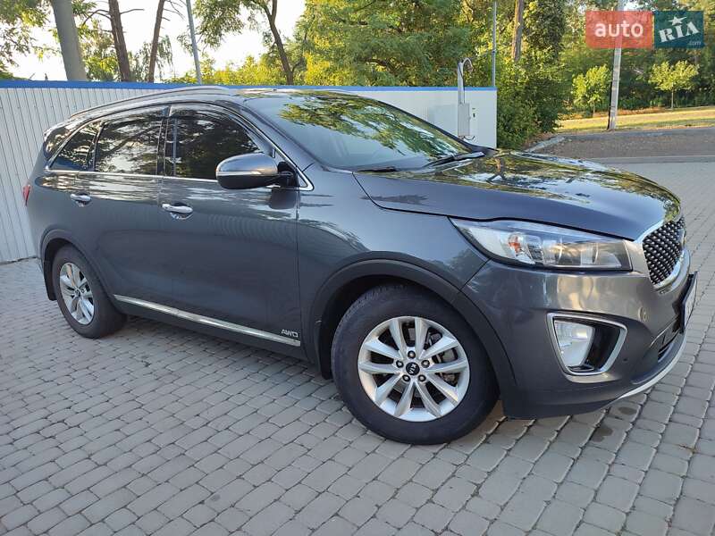 Внедорожник / Кроссовер Kia Sorento 2016 в Гайсине