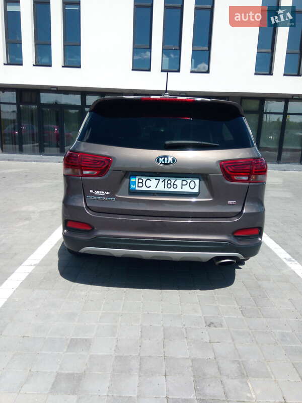 Позашляховик / Кросовер Kia Sorento 2019 в Львові