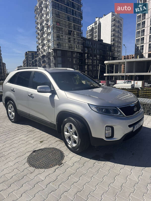 Позашляховик / Кросовер Kia Sorento 2013 в Львові
