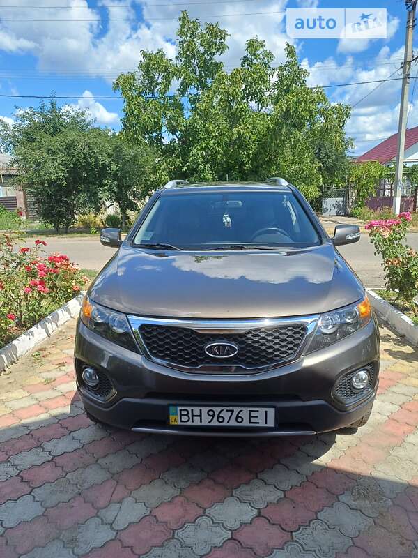 Внедорожник / Кроссовер Kia Sorento 2010 в Подольске