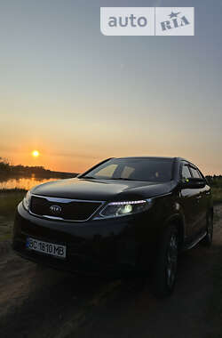 Позашляховик / Кросовер Kia Sorento 2014 в Львові