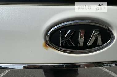 Внедорожник / Кроссовер Kia Sorento 2011 в Киеве