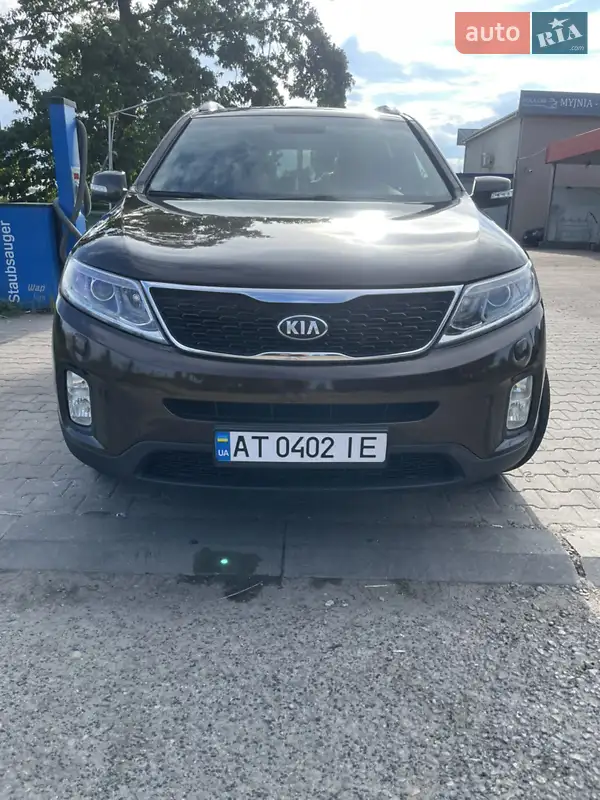 Внедорожник / Кроссовер Kia Sorento 2013 в 