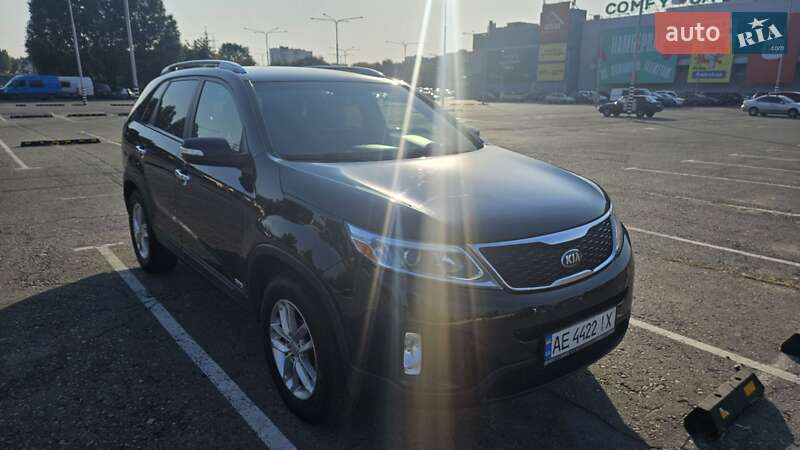 Позашляховик / Кросовер Kia Sorento 2013 в Дніпрі