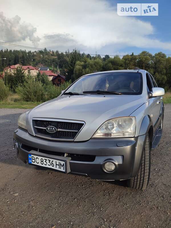 Позашляховик / Кросовер Kia Sorento 2004 в 