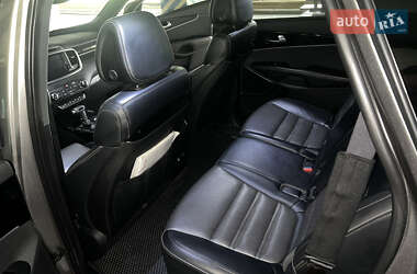 Позашляховик / Кросовер Kia Sorento 2015 в 
