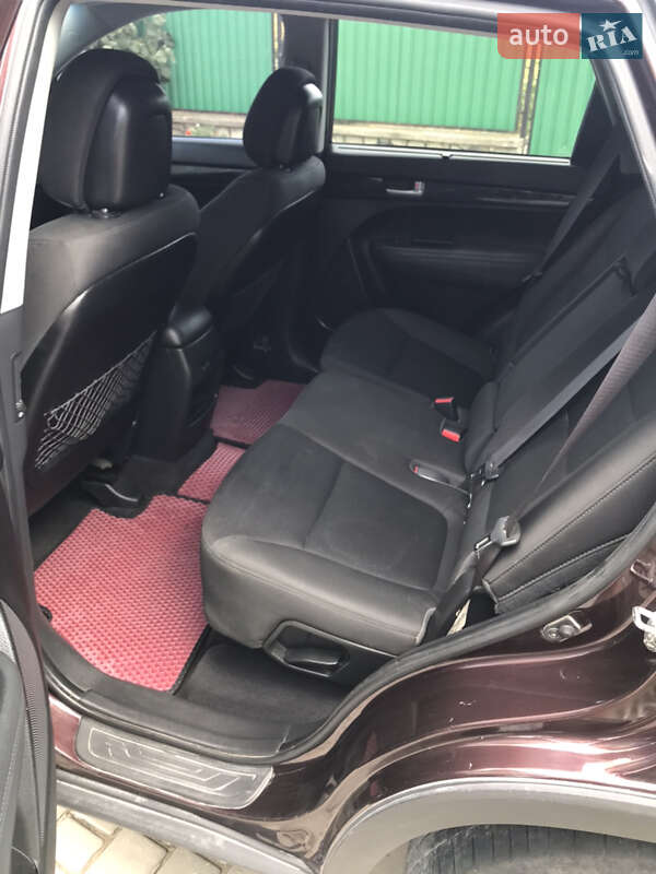 Внедорожник / Кроссовер Kia Sorento 2013 в Скалате
