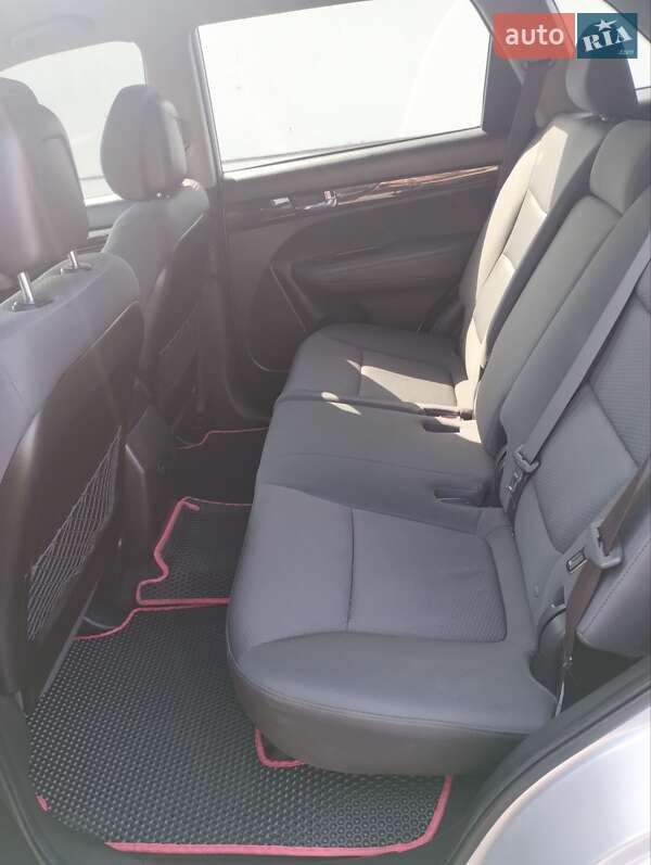 Внедорожник / Кроссовер Kia Sorento 2011 в Киеве
