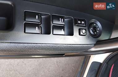 Позашляховик / Кросовер Kia Sorento 2011 в Києві