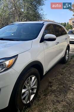 Позашляховик / Кросовер Kia Sorento 2015 в Кривому Розі