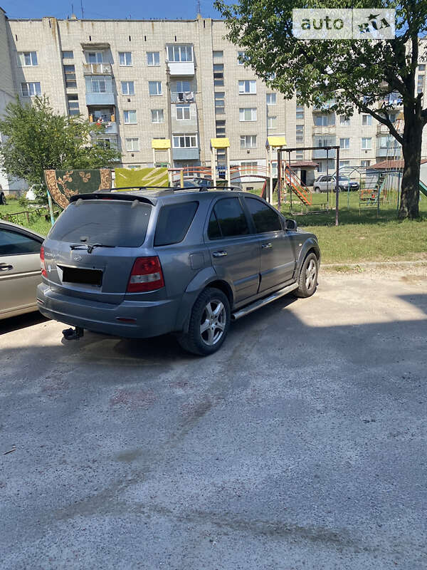 Внедорожник / Кроссовер Kia Sorento 2005 в 