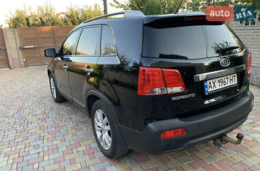 Позашляховик / Кросовер Kia Sorento 2012 в 