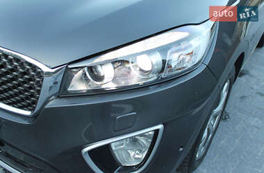 Позашляховик / Кросовер Kia Sorento 2015 в 