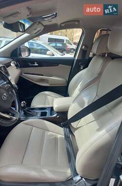 Внедорожник / Кроссовер Kia Sorento 2016 в 