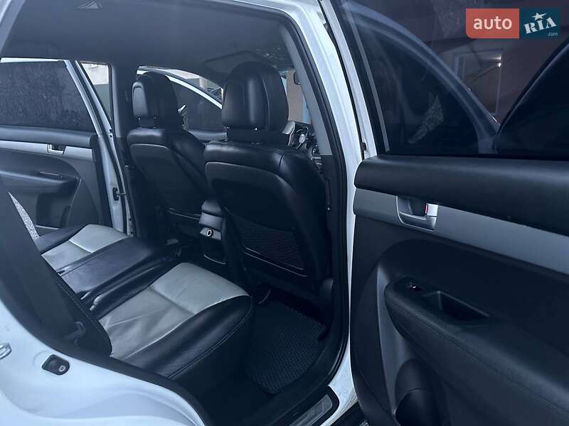 Внедорожник / Кроссовер Kia Sorento 2013 в Иршаве