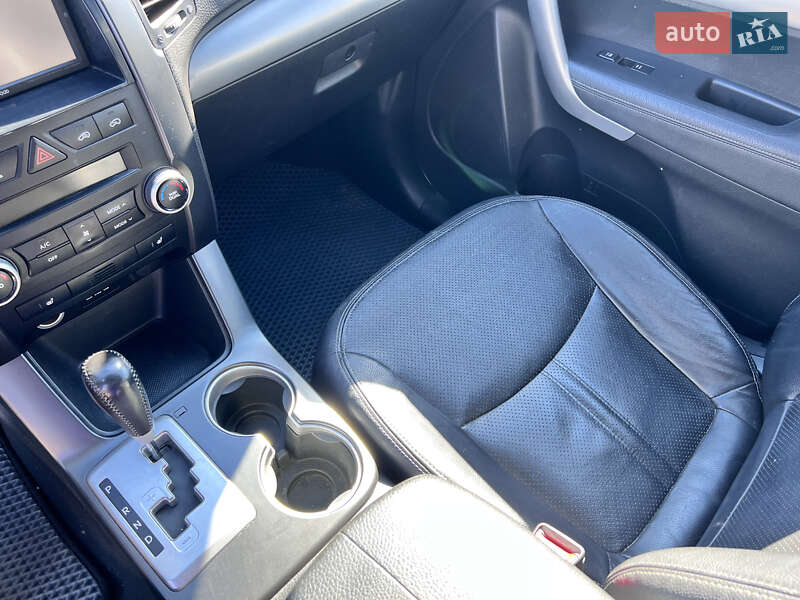 Внедорожник / Кроссовер Kia Sorento 2009 в Шептицькому