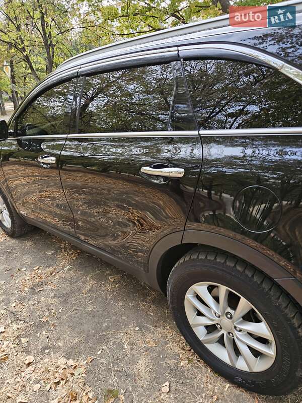 Позашляховик / Кросовер Kia Sorento 2015 в Харкові фото 15 Позашляховик / Кросовер Kia Sorento 2015 в Харкові