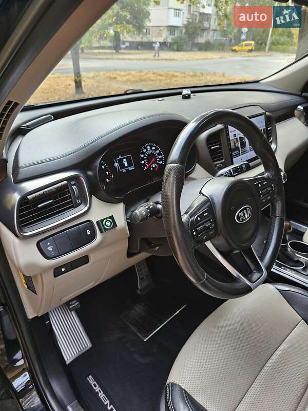 Позашляховик / Кросовер Kia Sorento 2015 в Харкові фото 41 Позашляховик / Кросовер Kia Sorento 2015 в Харкові